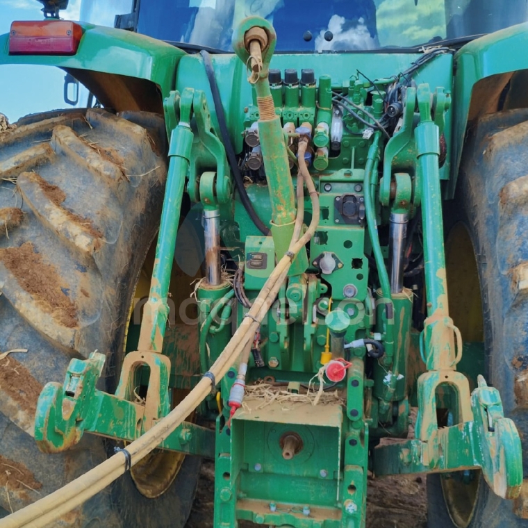 john deere trator 7200j  2023 hibrido 2p semiautomatico