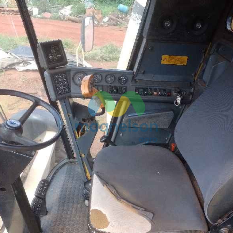 new holland colheitadeira tc 59 2004 hibrido 1p semiautomatico