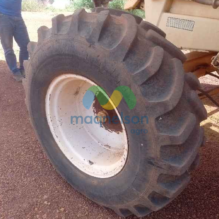 new holland colheitadeira tc 59 2004 hibrido 1p semiautomatico