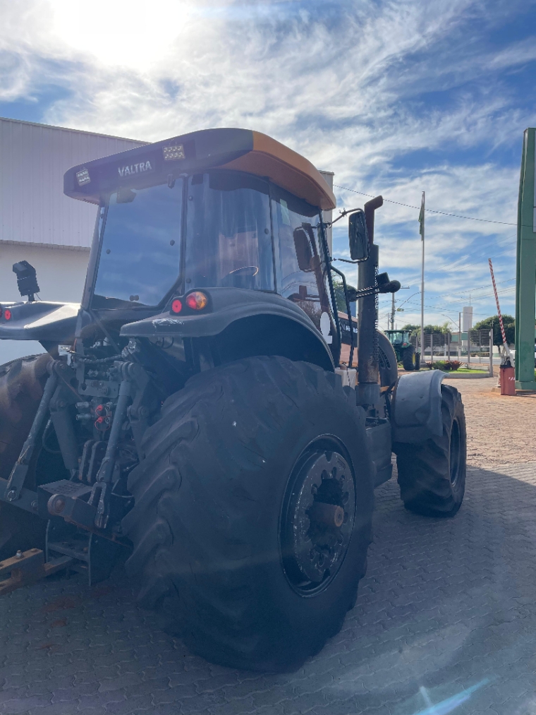 valtra trator bt 210 2013 hibrido 1p semiautomatico