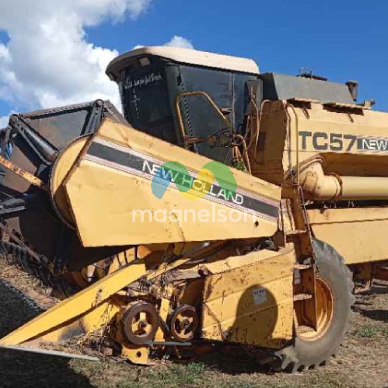 new holland colheitadeira tc 57 1994 diesel 1p semiautomatico new holland colheitadeira tc 57 1994 diesel 1p semiautomatico