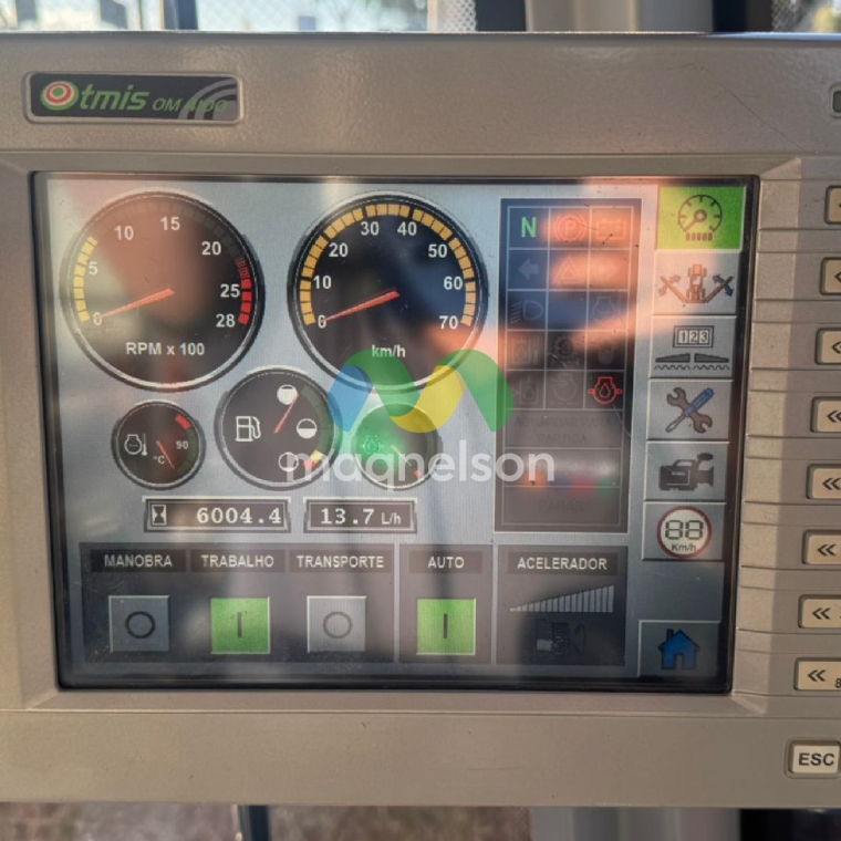 jacto pulverizador uniport 3030 2013 diesel 1p semiautomatico