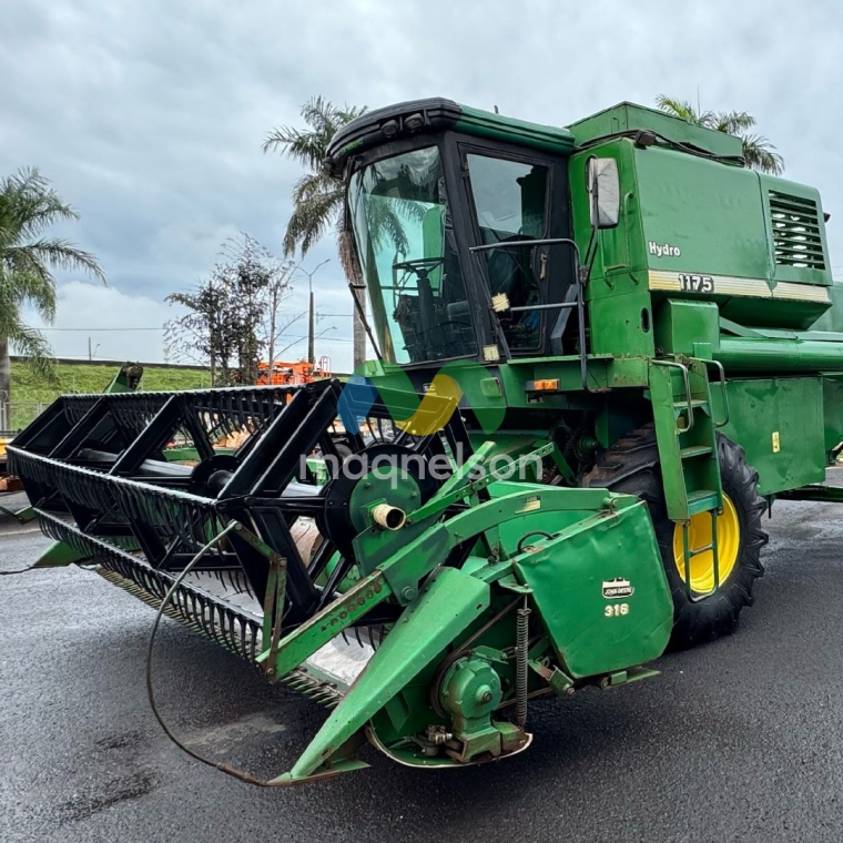 john deere colheitadeira 1175 2000 diesel 1p semiautomatico john deere colheitadeira 1175 2000 diesel 1p semiautomatico