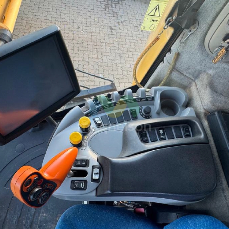 new holland colheitadeira cr 9060 2011 diesel 1p semiautomatico25