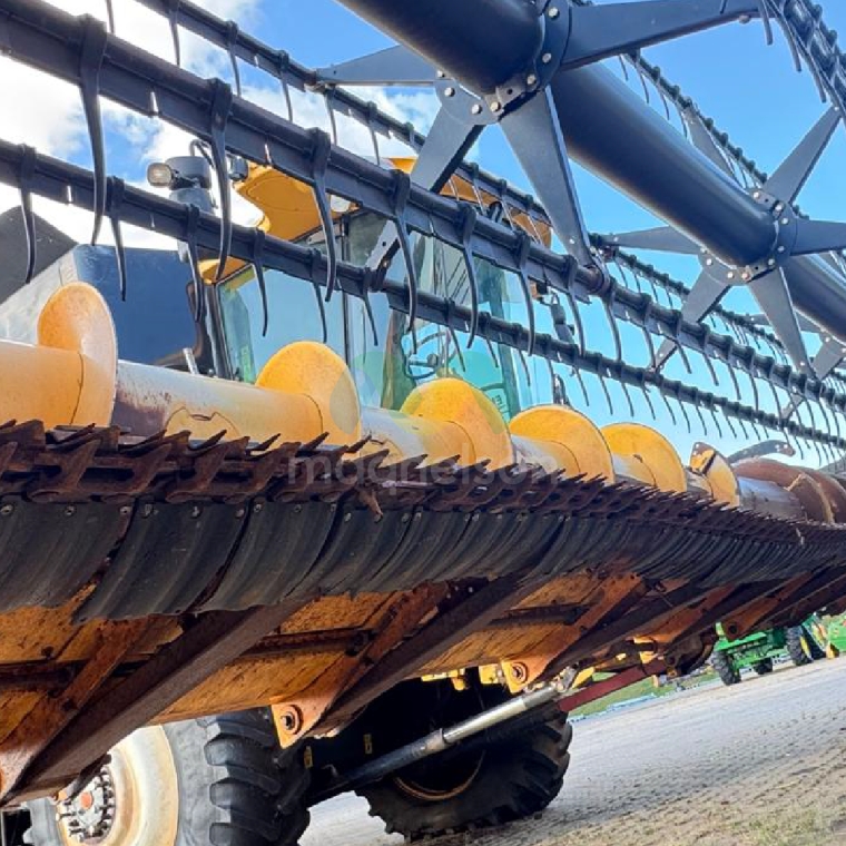 new holland colheitadeira cr 9060 2011 diesel 1p semiautomatico11