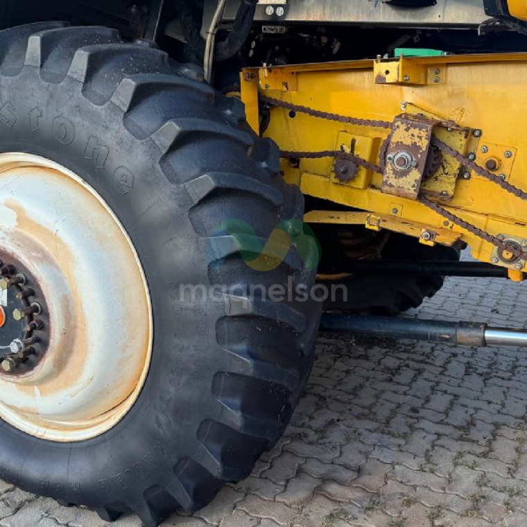 new holland colheitadeira cr 9060 2011 diesel 1p semiautomatico7