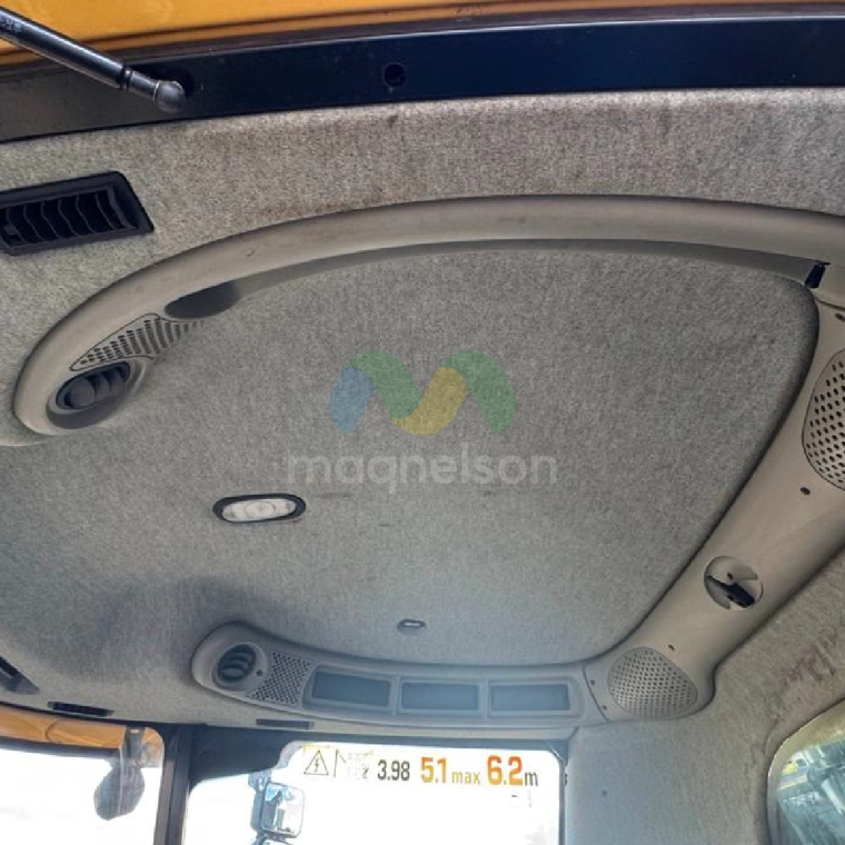 new holland colheitadeira cr 9060 2011 diesel 1p semiautomatico26