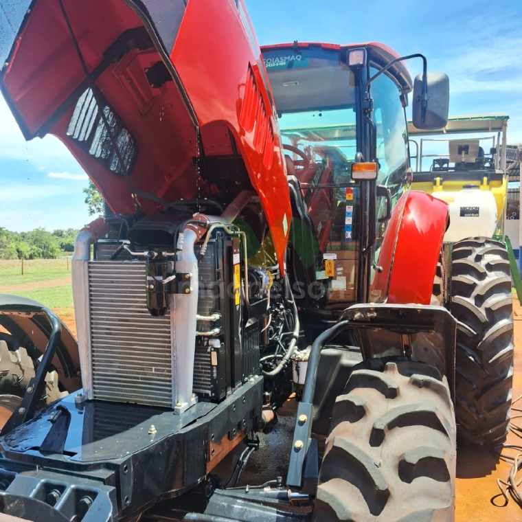 case trator farmall 110 2024 diesel 1p semiautomatico7