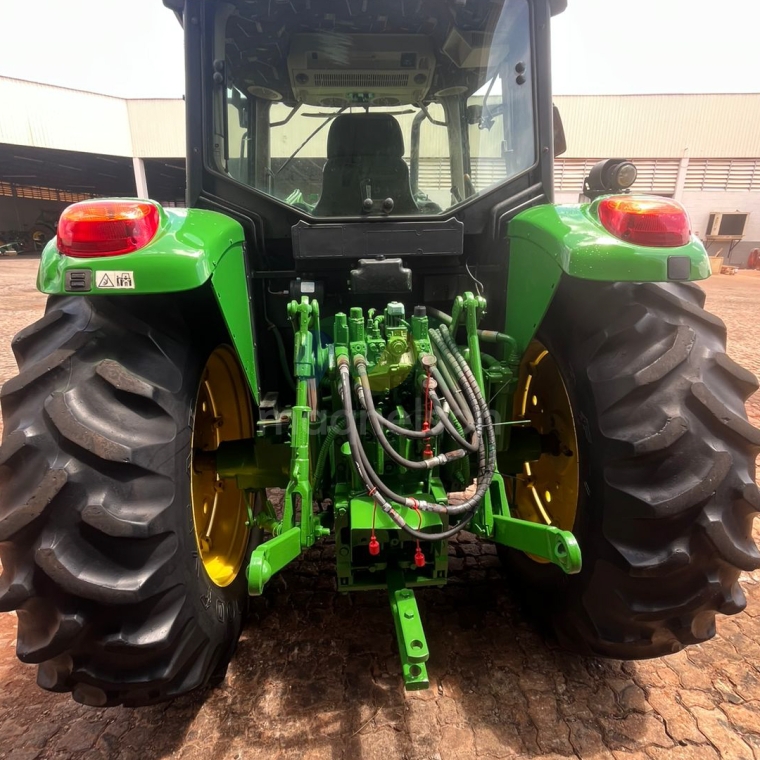 john deere trator 6125j  2011 diesel 1p semiautomatico5