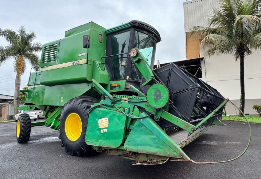 john deere colheitadeira 1175 2000 diesel 1p semiautomatico1
