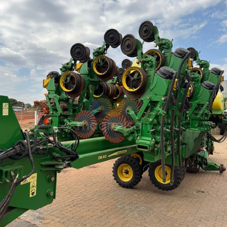 john deere plantadeira db 40 2022 diesel 1p semiautomatico4