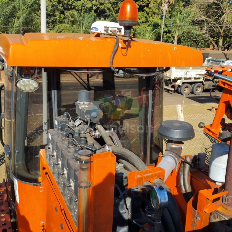 jacto pulverizador uniport 2530 2020 diesel 1p semiautomatico7