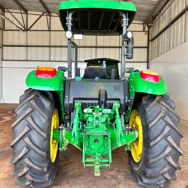 john deere trator 5080e  2023 diesel 1p semiautomatico2