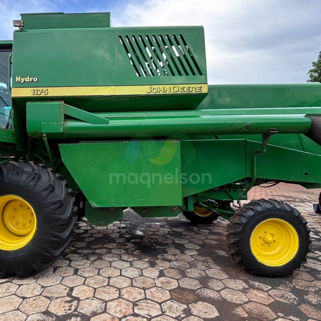 colheitadeira john deere 1175