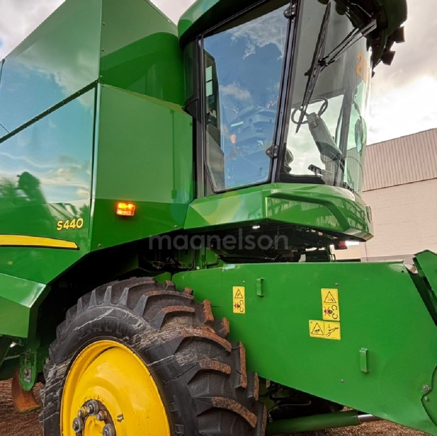 colheitadeira john deere s4409