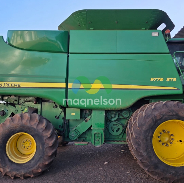 colheitadeira john deere sts 97702