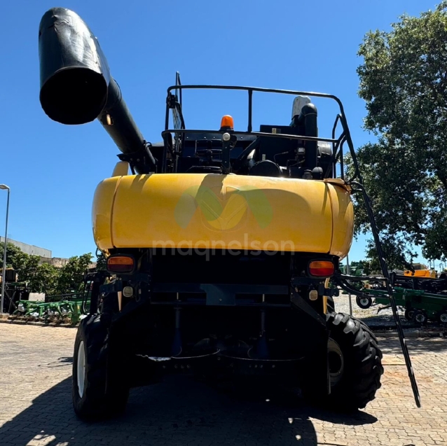 colheitadeira new holland cr 60802