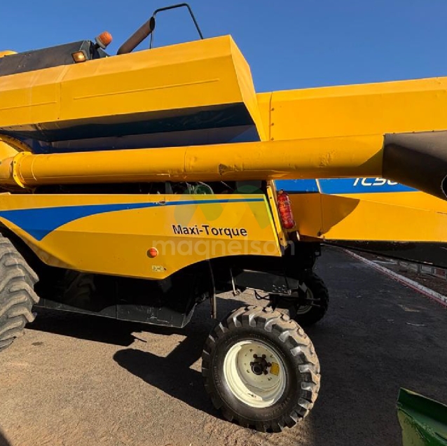 colheitadeira new holland tc 50703