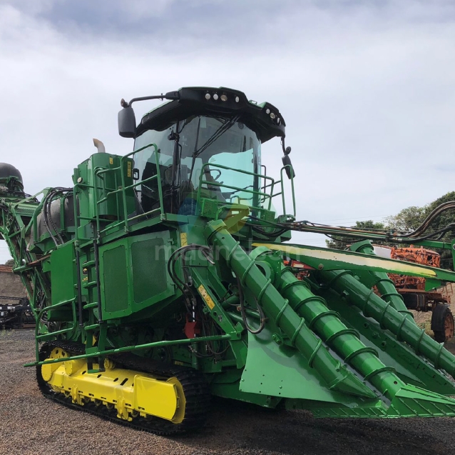colhedora de cana john deere ch 5704