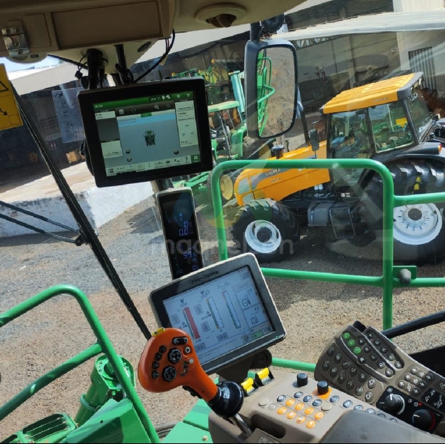 colhedora de cana john deere ch 5708