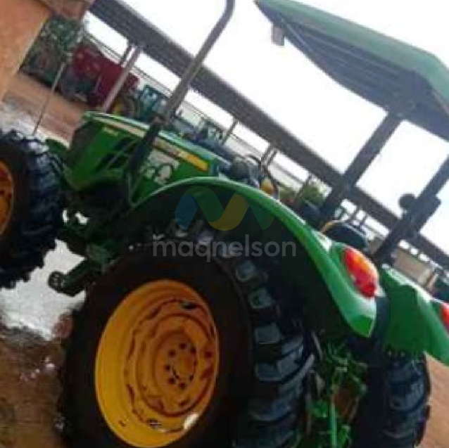 trator john deere 5080e1