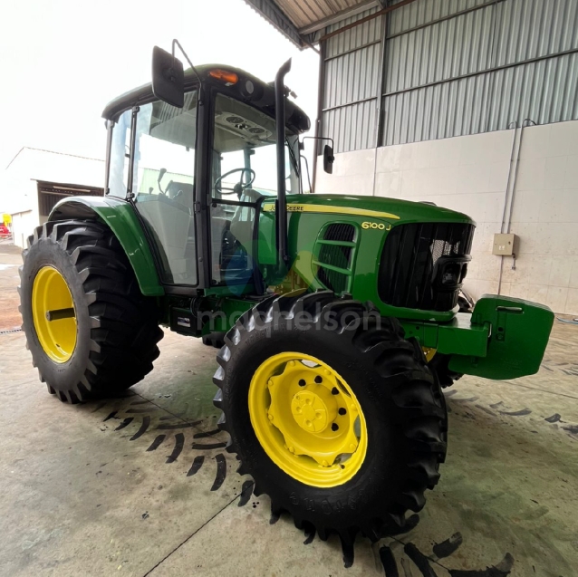 trator john deere 6100j0