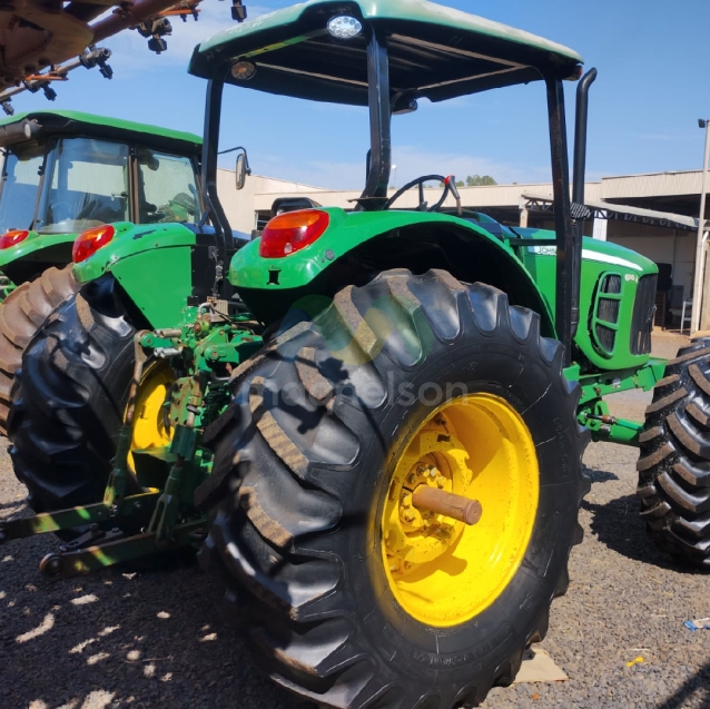 trator john deere 6110j2