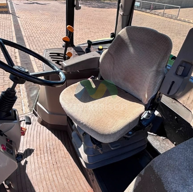 trator john deere 6115j9