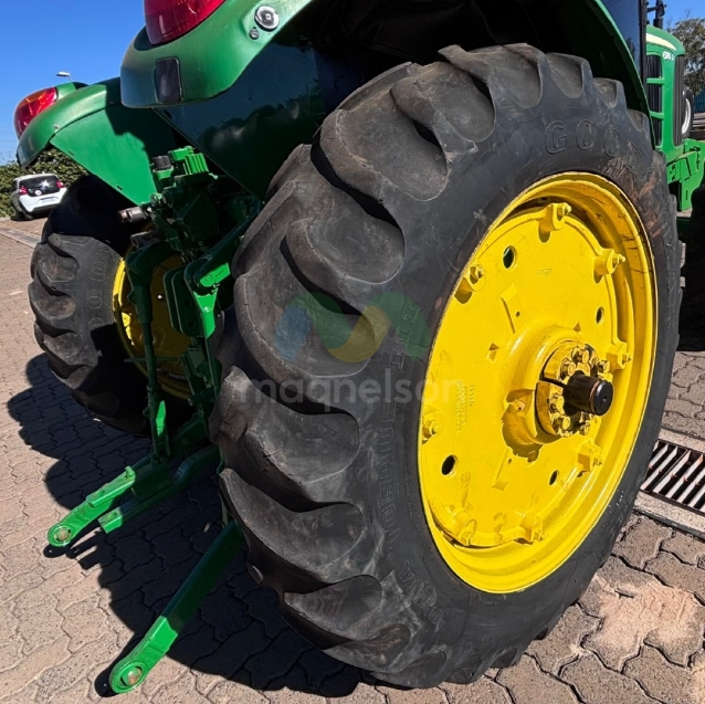 trator john deere 6115j6
