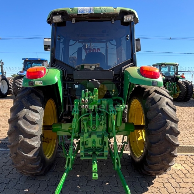 trator john deere 6115j4