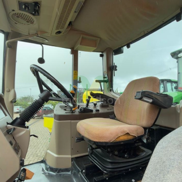 trator john deere 6130j8