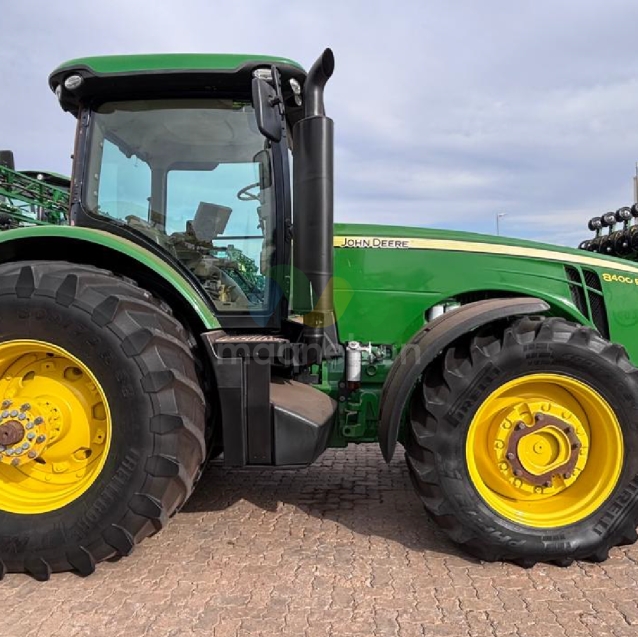 trator john deere 8400r1