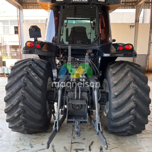 trator valtra bt 2105