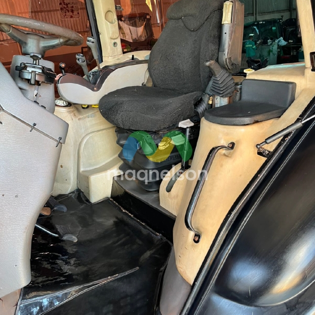 trator valtra bt 2104