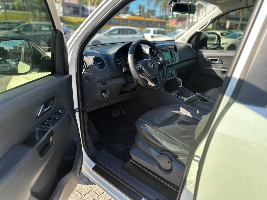 volkswagen amarok 2.0 highline 4x4 cd 16v turbo intercooler diesel 4p automatico.