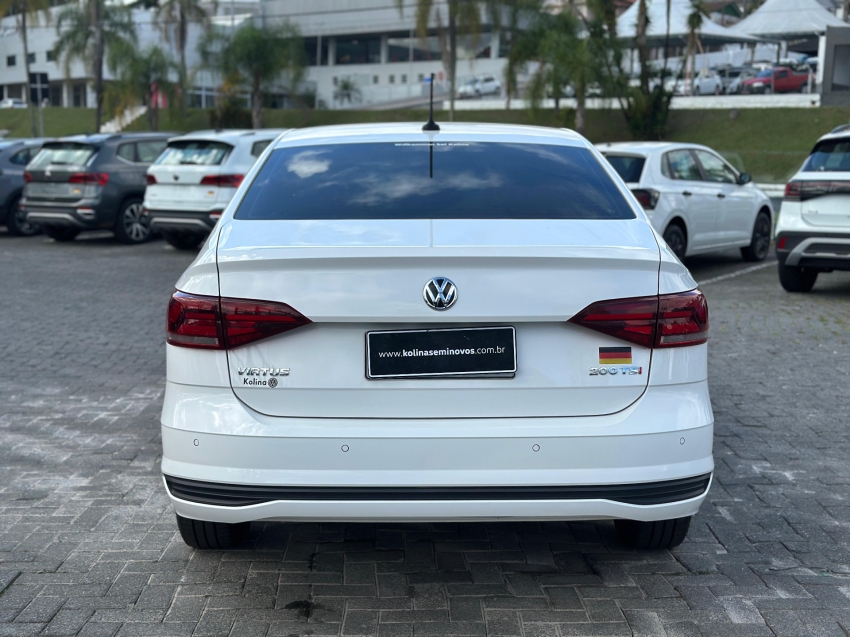volkswagen virtus 1.0 200 tsi comfortline automatico flex 4p 2022