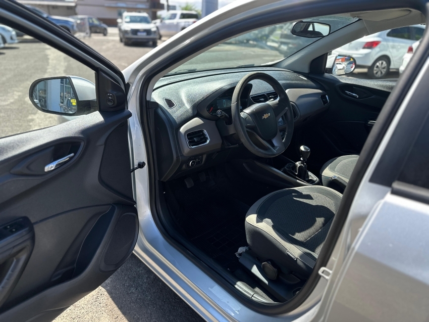 chevrolet prisma 1.4 mpfi ltz 8v flex 4p manual 2014