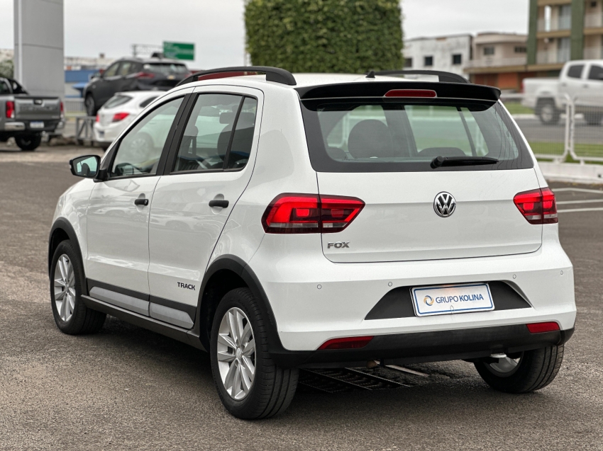 volkswagen fox 1.0 mpi track 12v flex 4p manual 2018