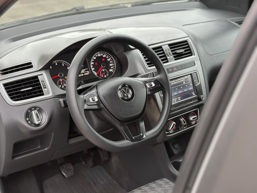 volkswagen fox 1.0 mpi track 12v flex 4p manual 2018