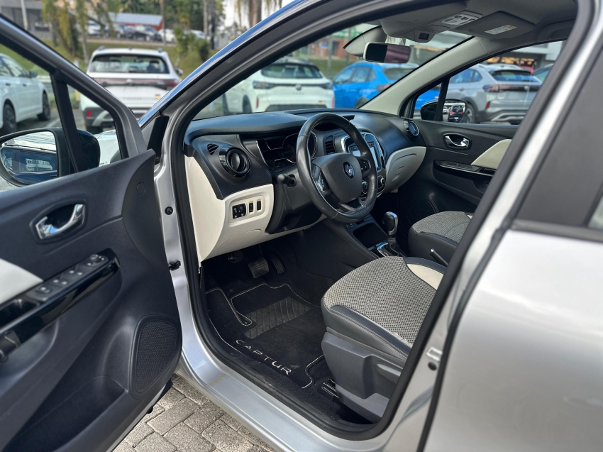 renault captur 2.0 16v hi-flex intense automatico 1.9 gasolina 4p 2018