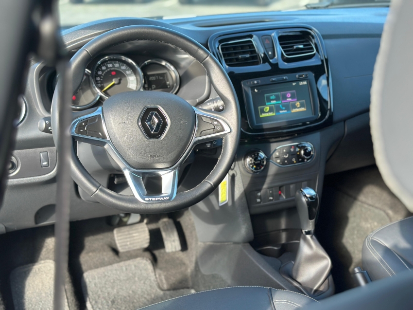 renault stepway 1.6 16v sce flex iconic x-tronic 1.5 4p automatico 2024