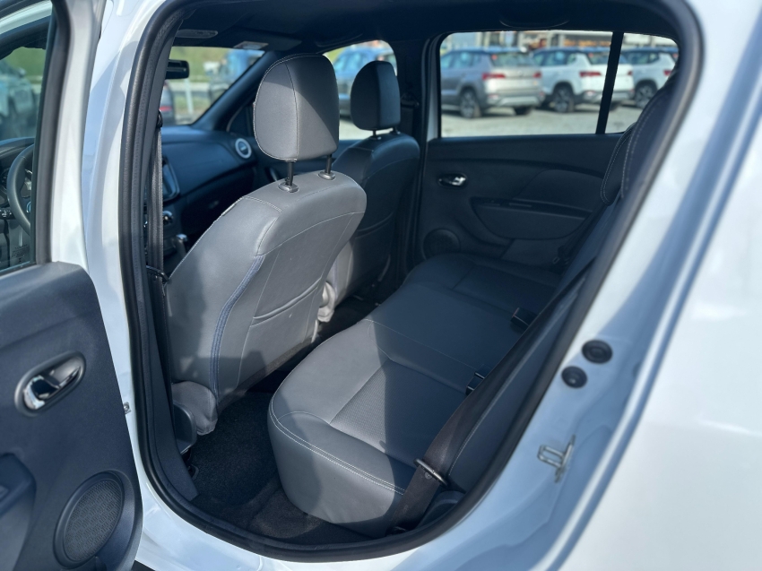 renault stepway 1.6 16v sce flex iconic x-tronic 1.5 4p automatico 2024