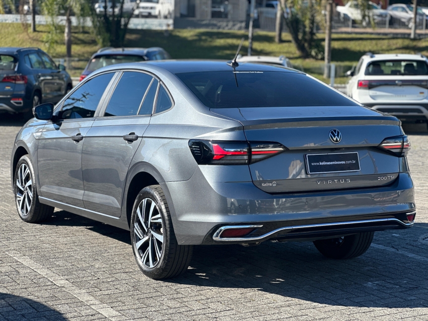 volkswagen virtus 1.0 200 tsi highline automatico flex 4p 2025