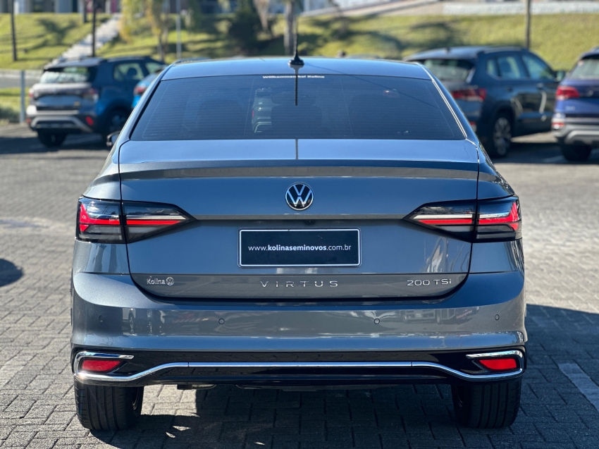 volkswagen virtus 1.0 200 tsi highline automatico flex 4p 2025