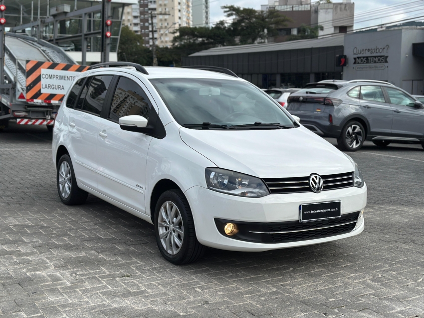 volkswagen spacefox 1.6 mi trend 8v flex 4p automatizado 1.5 automatico 2014