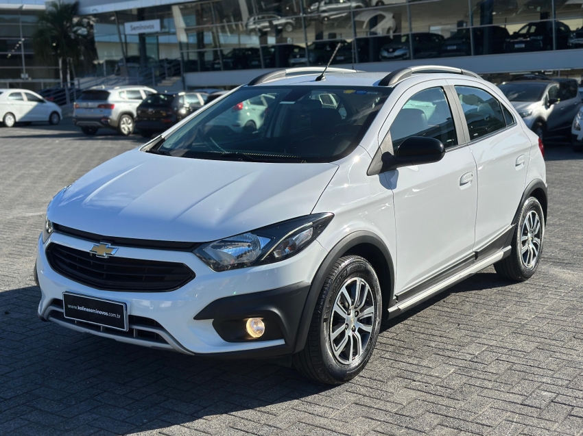 chevrolet onix 1.4 mpfi activ 8v flex 4p automatico 5p 2018