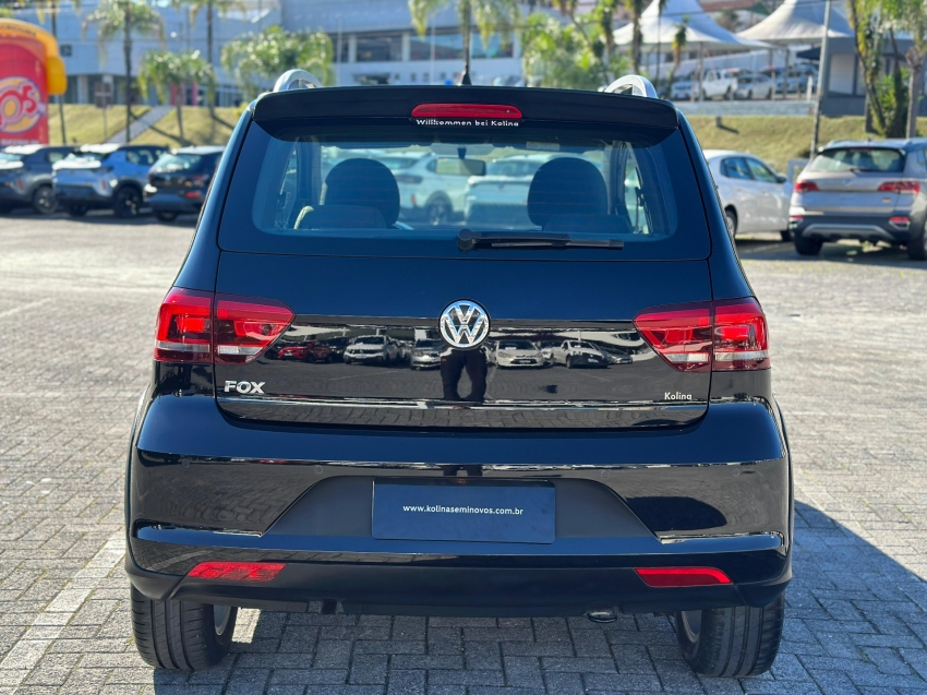 volkswagen fox 1.0 mpi track 12v flex 4p manual 2017