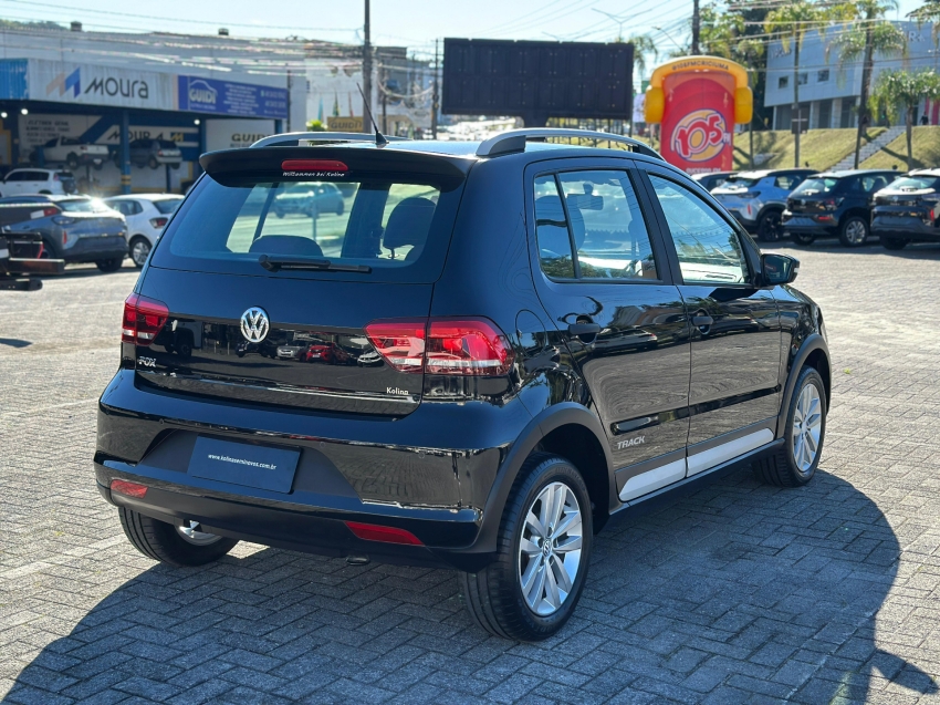 volkswagen fox 1.0 mpi track 12v flex 4p manual 2017