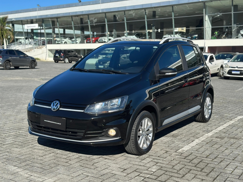 volkswagen fox 1.0 mpi track 12v flex 4p manual 2017