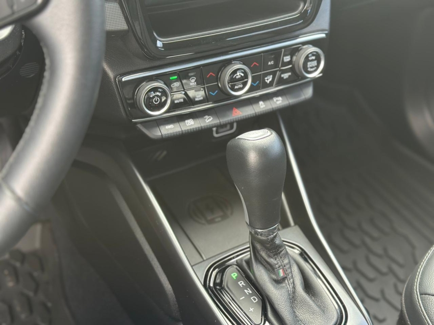 fiat toro 2.0 16v turbo diesel volcano 4wd at9 1.9 4p automatico 2024